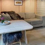 Gorgeous Home In Skjold With Private Swimming Pool, Can Be Inside Or Outside * Skjold (Rogaland)