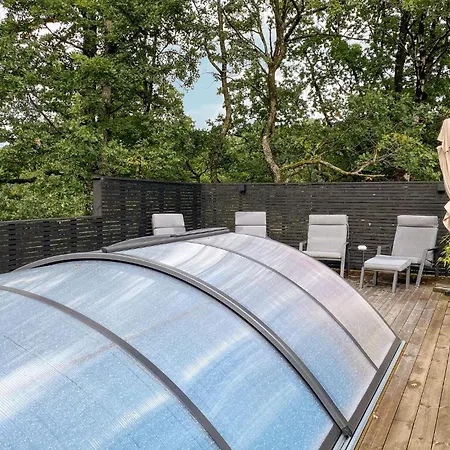 Gorgeous In With Kitchen