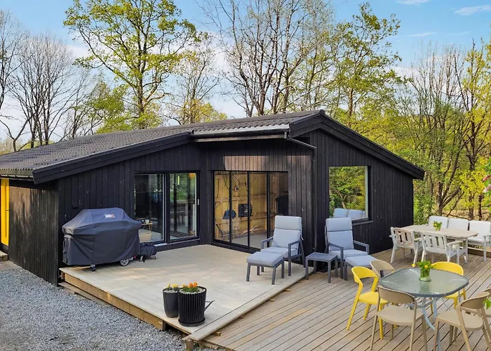 Dom wakacyjny Gorgeous In With Kitchen Skjold (Rogaland)