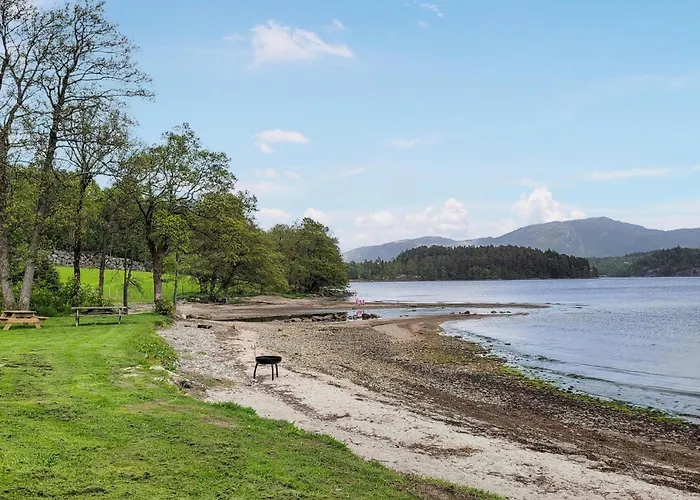 Dom wakacyjny Gorgeous In With Kitchen